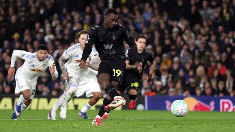 Leeds United vs Sunderland - Quả Penalty định đoạt trận đấu